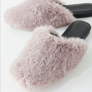 🆕Urban outfitters gray mules